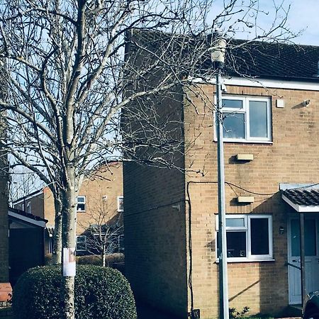 Travelling Stop Apartamento Swindon Exterior foto