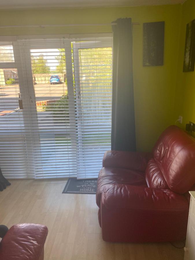 Travelling Stop Apartamento Swindon Exterior foto