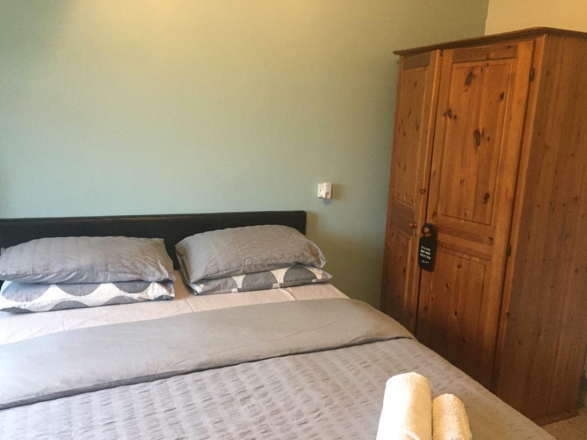 Travelling Stop Apartamento Swindon Exterior foto