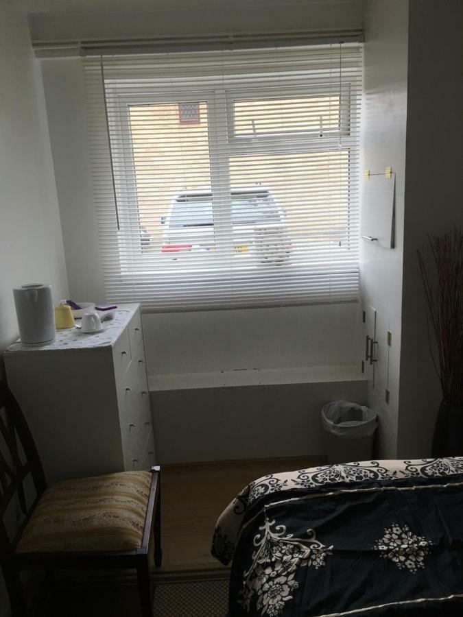Travelling Stop Apartamento Swindon Exterior foto
