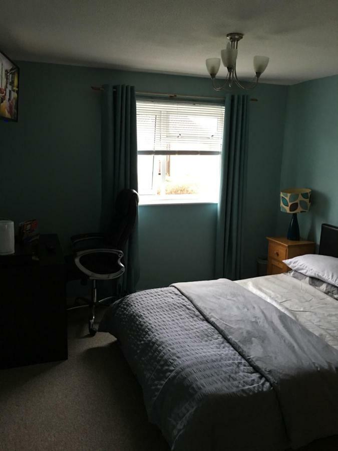 Travelling Stop Apartamento Swindon Exterior foto