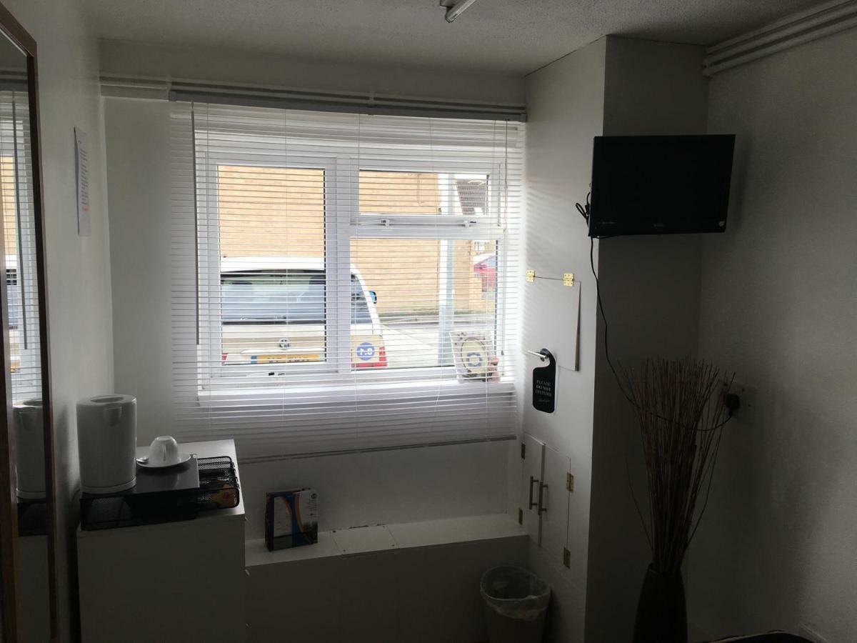 Travelling Stop Apartamento Swindon Exterior foto